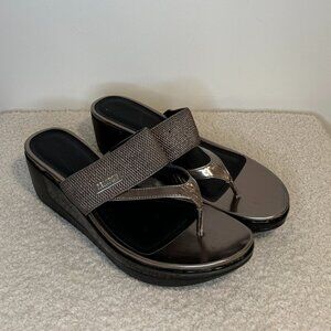 Kenneth Cole Reaction | Pepea Cross Jewel Wedge Sandals | Pewter